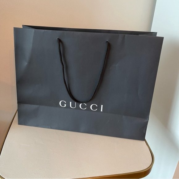 Authentic Large Gucci Black Paper shopping Bag for purse - Picture 3 of 8